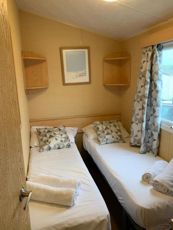 Newquay Bay Porth Caravan Hotel Buitenkant foto