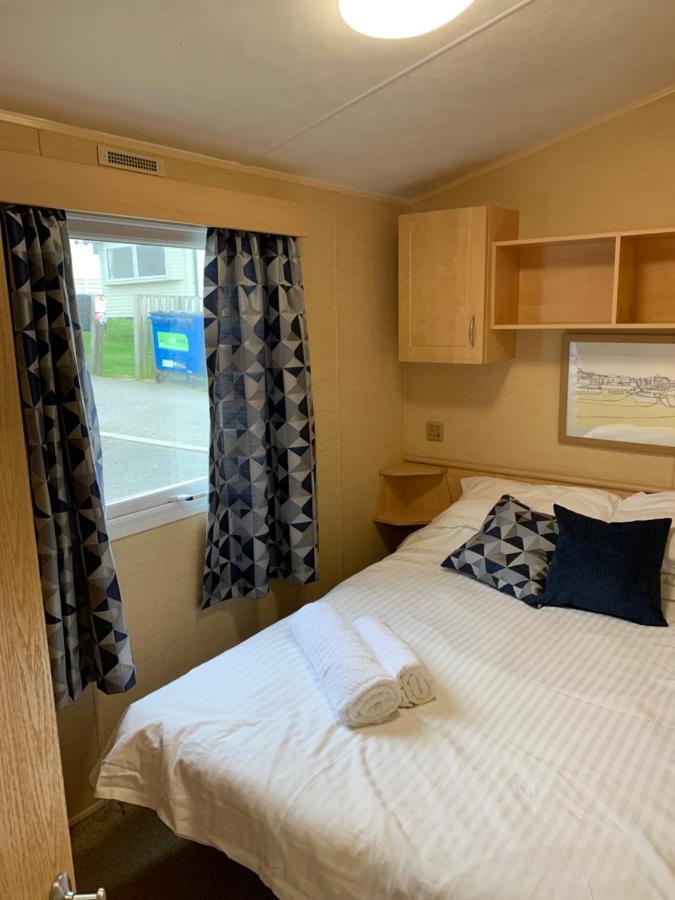 Newquay Bay Porth Caravan Hotel Buitenkant foto