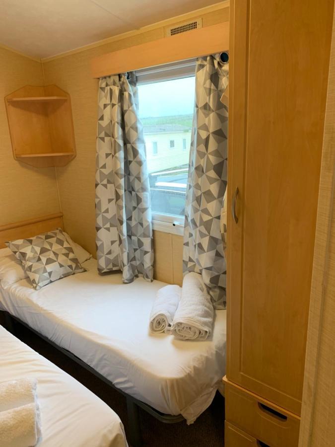 Newquay Bay Porth Caravan Hotel Buitenkant foto