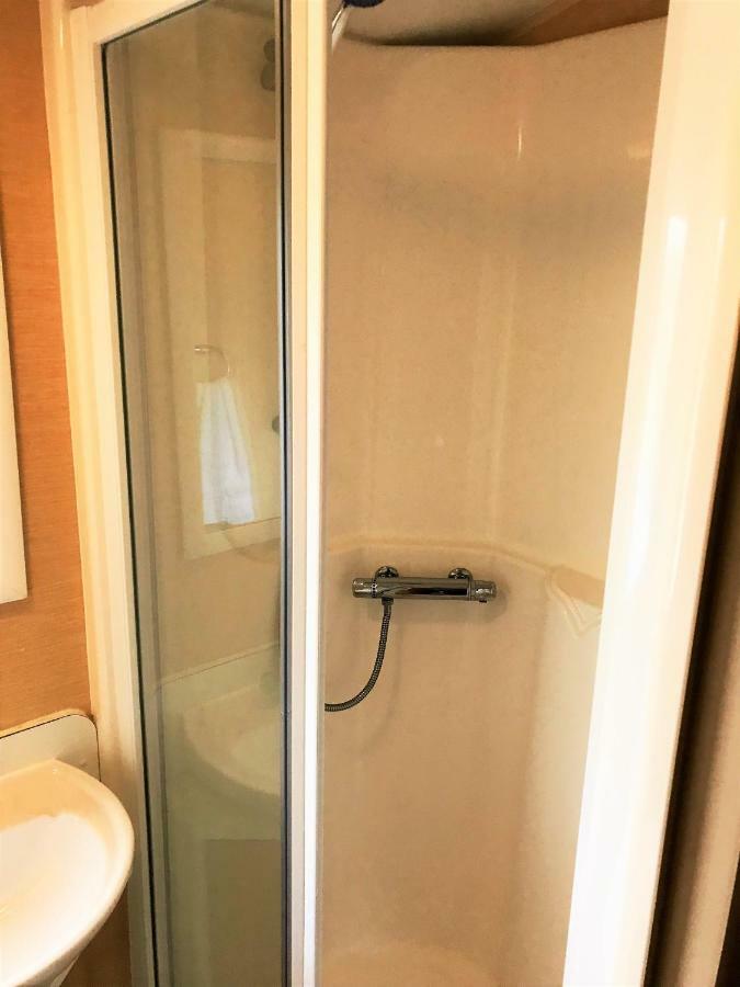 Newquay Bay Porth Caravan Hotel Buitenkant foto