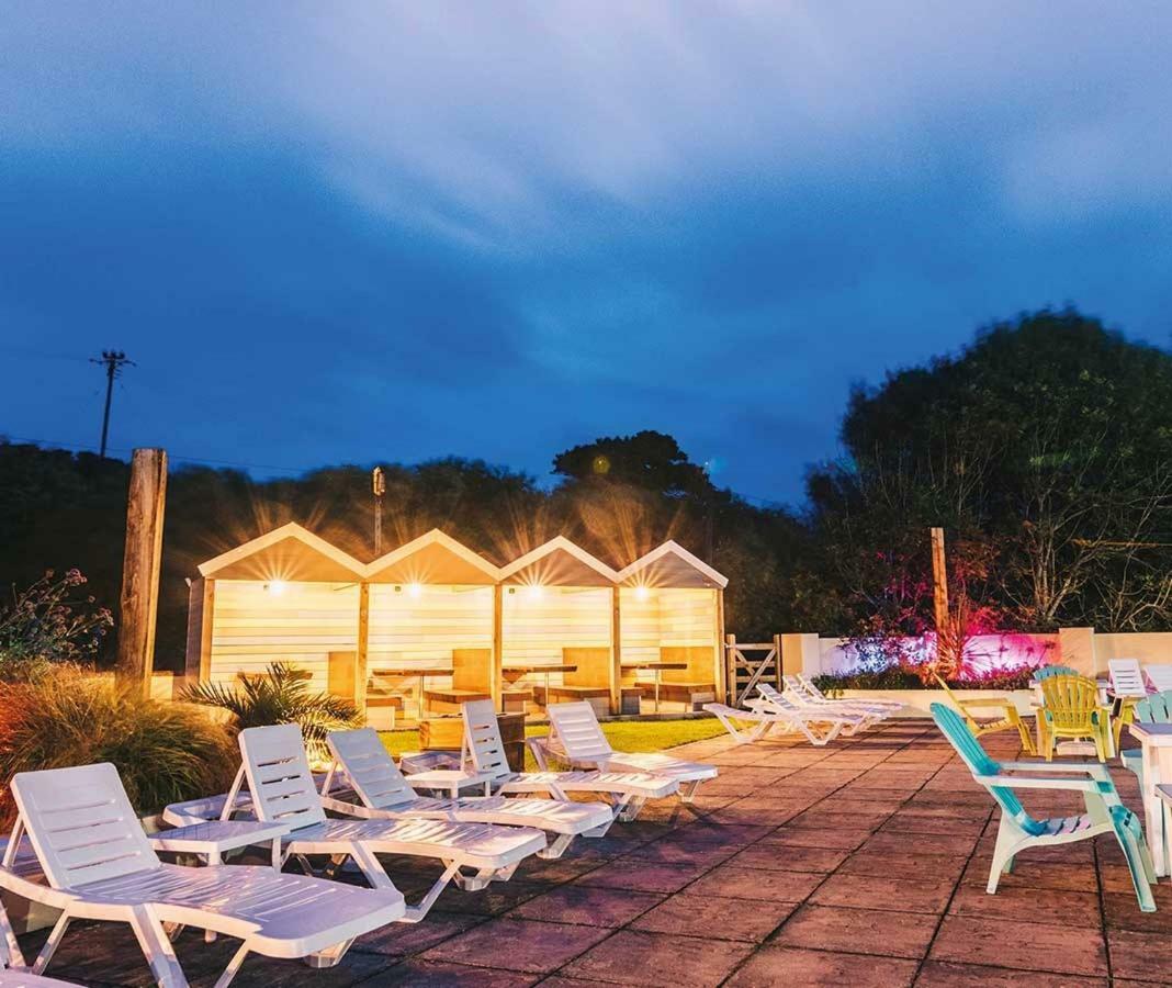 Newquay Bay Porth Caravan Hotel Buitenkant foto